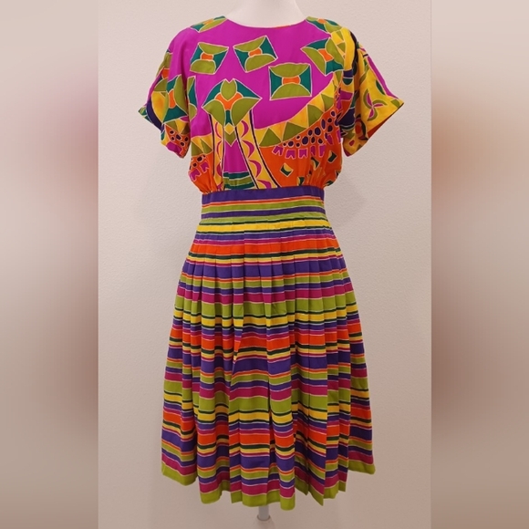 Richard Freeman Dresses & Skirts - RARE Silk Richard Freeman Dress and Jacket